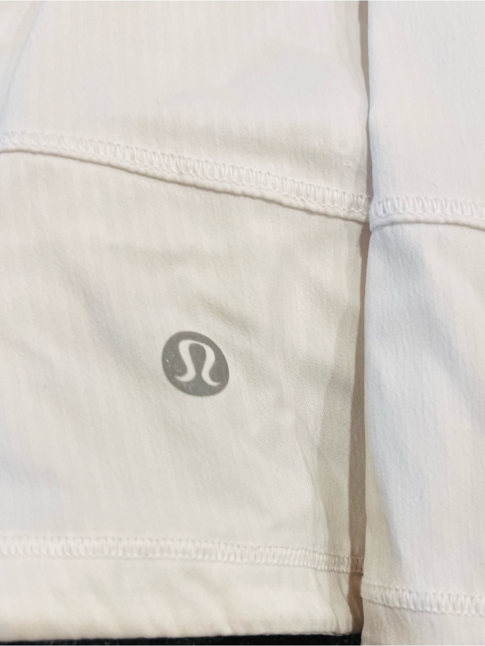 Lululemon White Athletic Skort with Reflective Logo